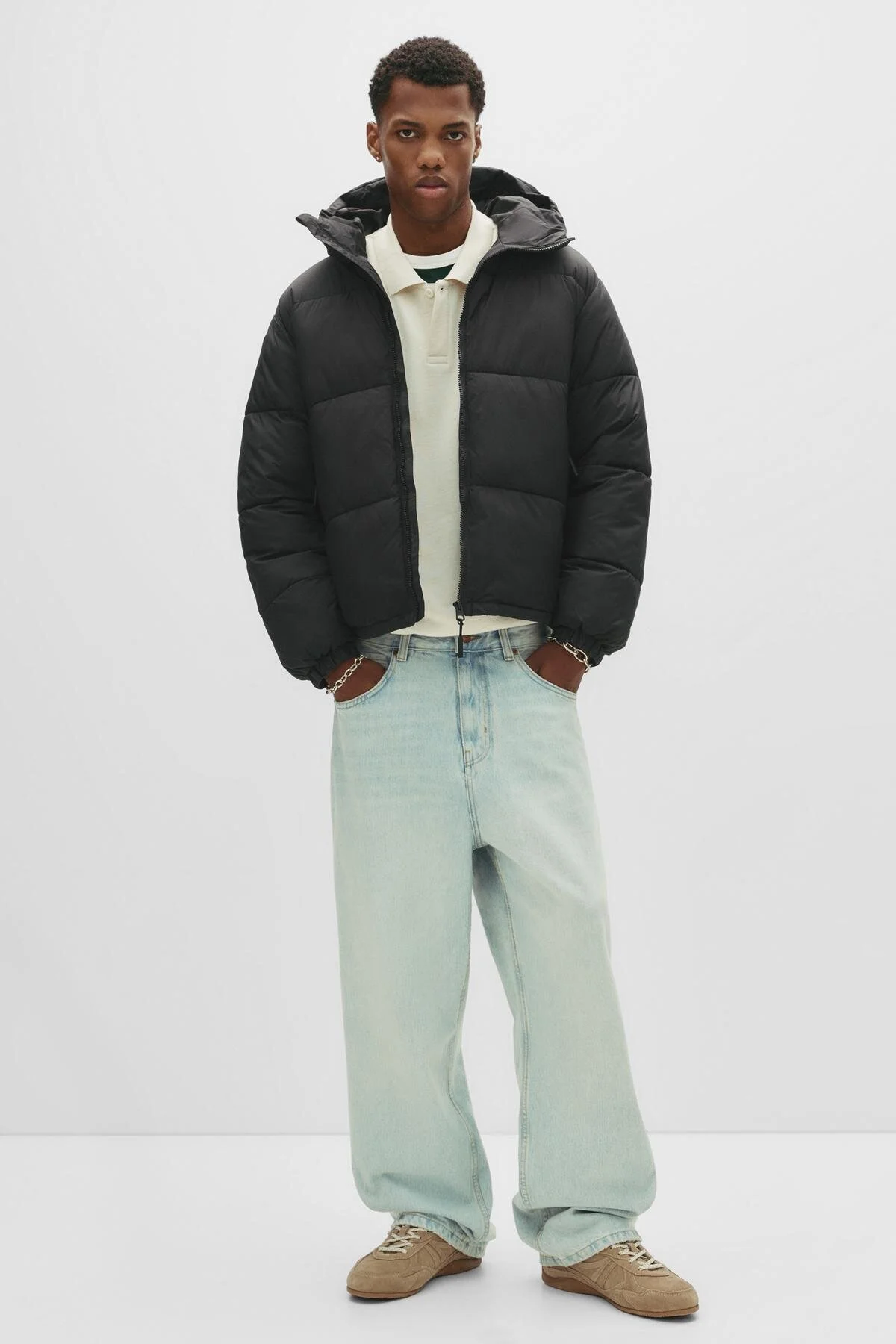 کاپشن مردانه پفي کلاه‌دار Pull & Bear مشکي ذغالي